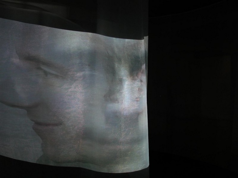 200410_Sungkok_museum_installation_projections_08.jpg